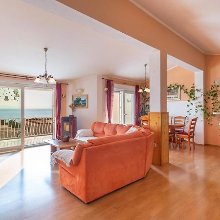 Villa Roko Tučepi エクステリア 写真