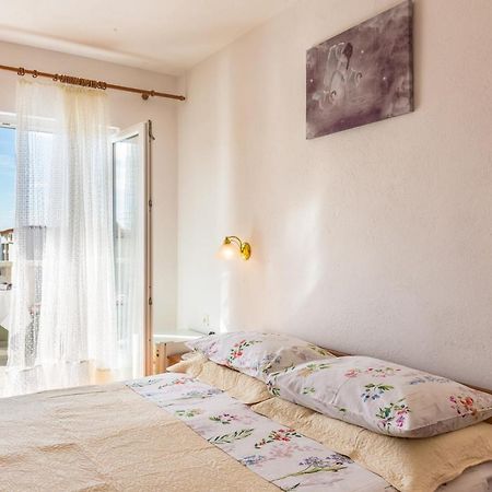 Villa Roko Tučepi エクステリア 写真