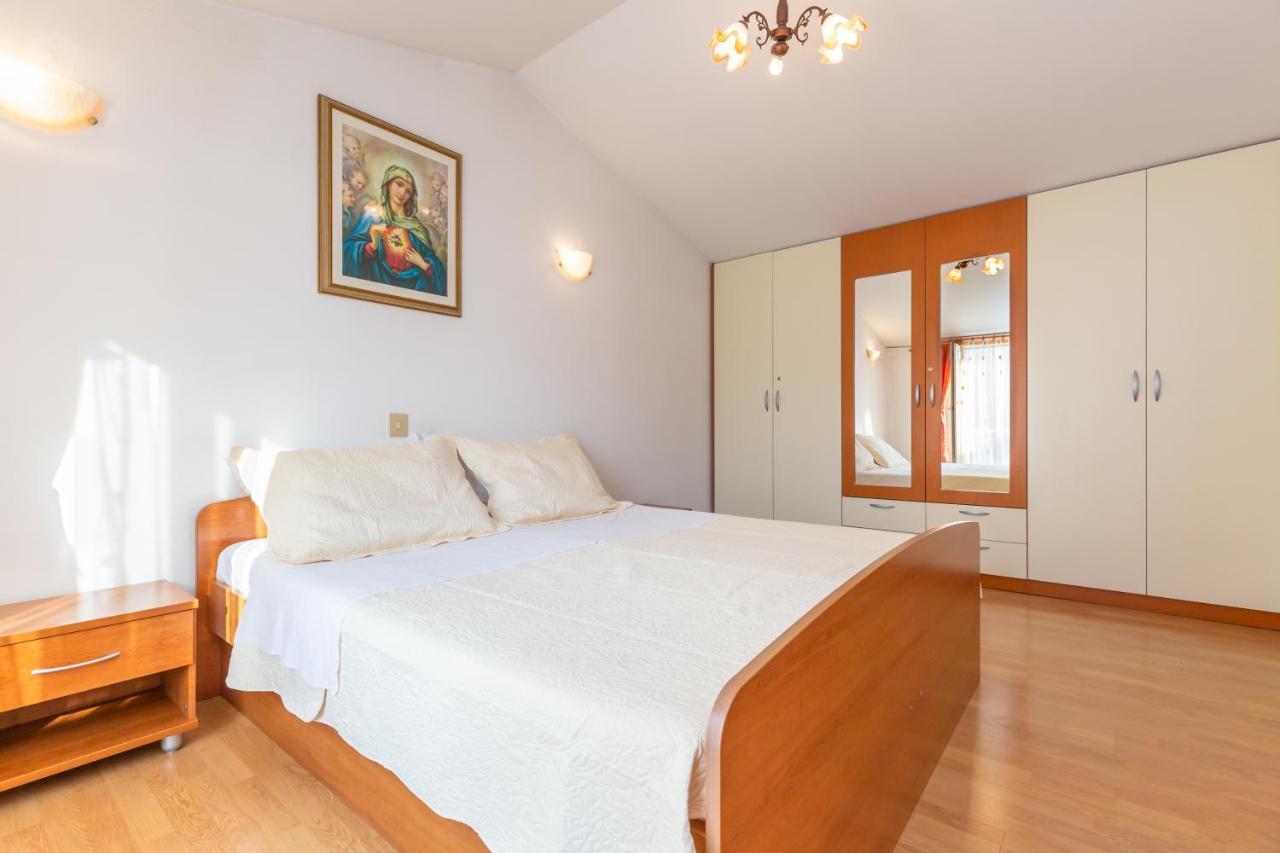 Villa Roko Tučepi エクステリア 写真