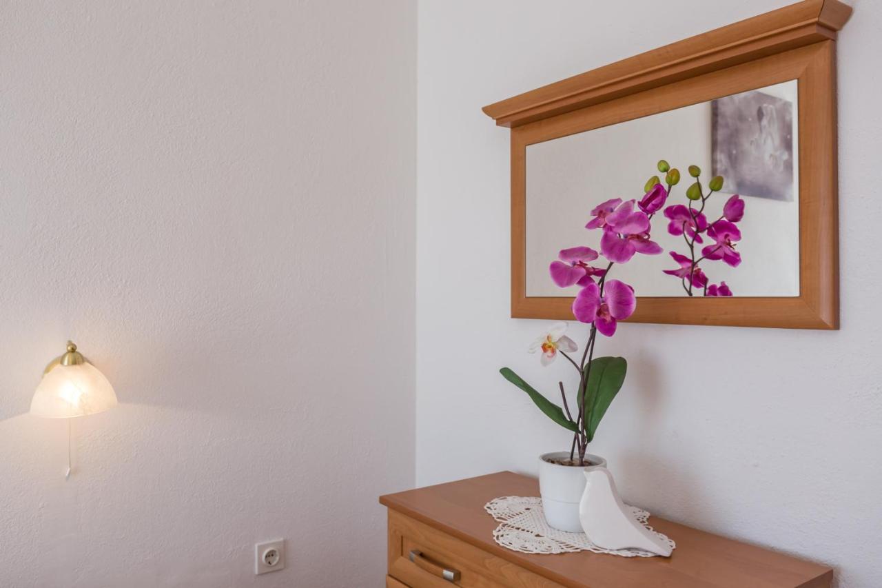 Villa Roko Tučepi エクステリア 写真