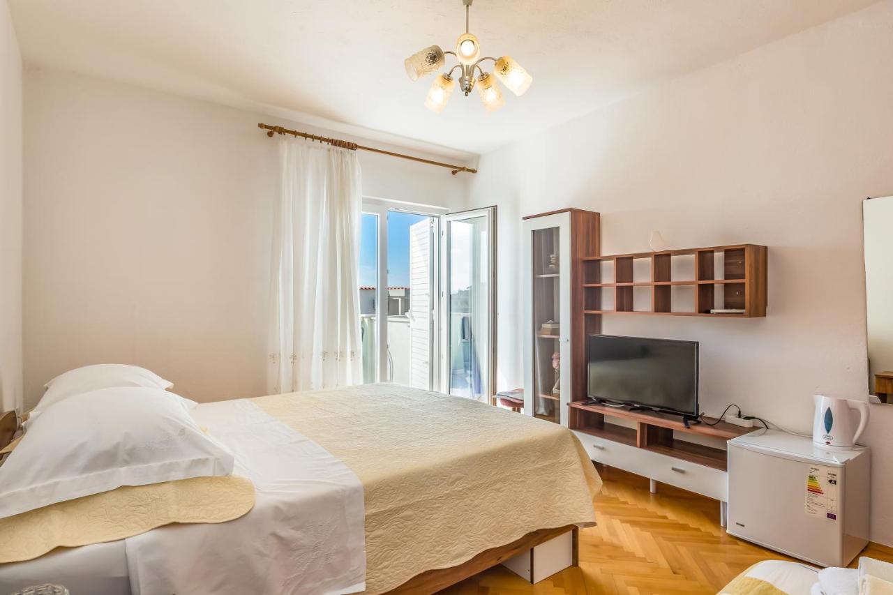 Villa Roko Tučepi エクステリア 写真