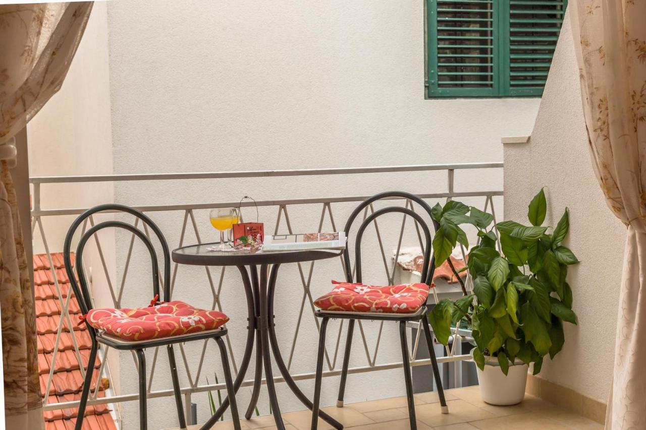 Villa Roko Tučepi エクステリア 写真