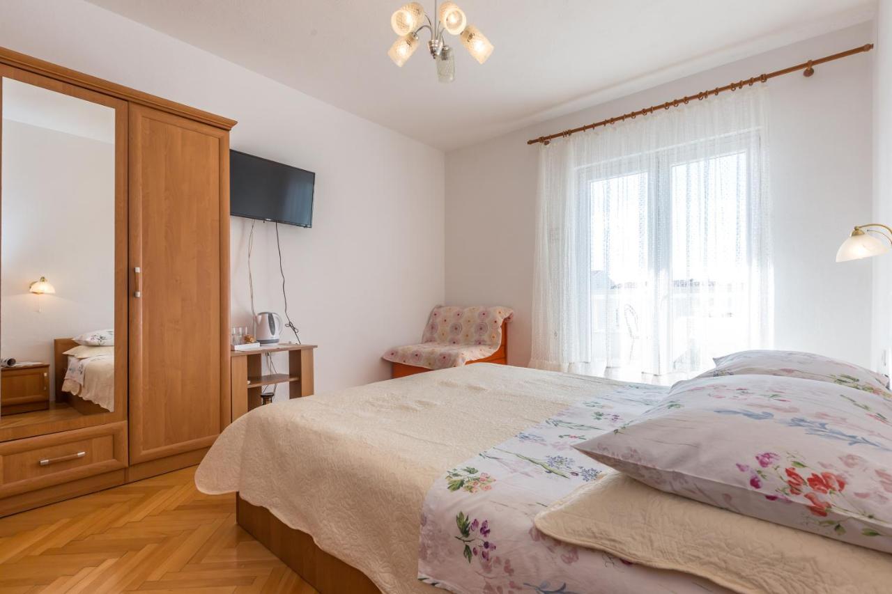 Villa Roko Tučepi エクステリア 写真