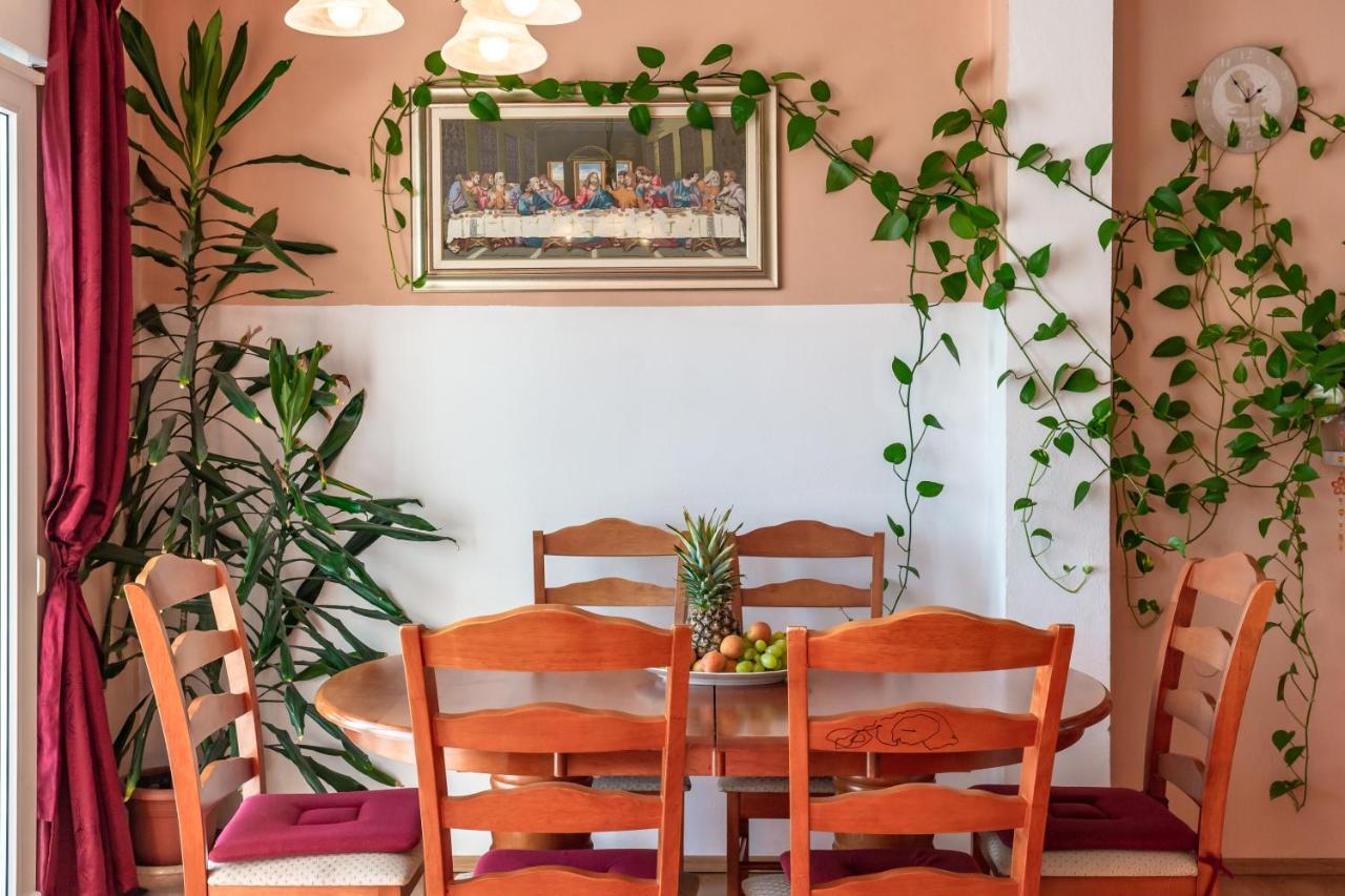 Villa Roko Tučepi エクステリア 写真