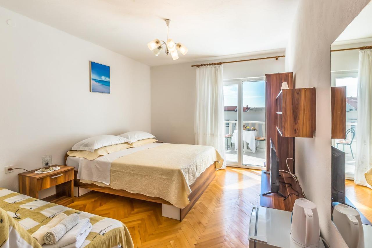 Villa Roko Tučepi エクステリア 写真
